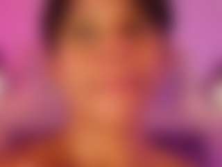 Live cam show with Lauren Saenz - Big Tits on AdultVida.com