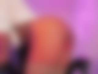 Live cam show with Lauren Saenz - MILF on studioflirtlive.com
