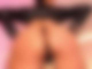 Lauren Saenz's Live Sex Cam Show