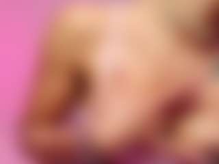 Lauren Saenz's Live Sex Cam Show