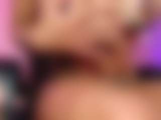 Lauren Saenz's Live Sex Cam Show