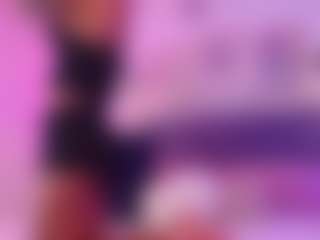 Lauren Saenz's Live Sex Cam Show