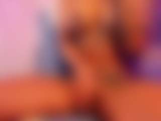 Lauren Saenz's Live Sex Cam Show
