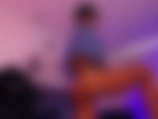 Lauren Saenz's Live Sex Cam Show