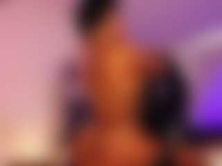 Lauren Saenz's Live Sex Cam Show