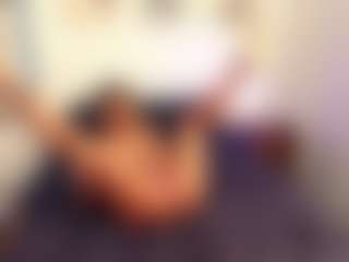 Lauren Saenz's Live Sex Cam Show