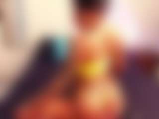 Lauren Saenz's Live Sex Cam Show