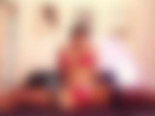 Lauren Saenz's Live Sex Cam Show