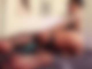 Live cam show with Lauren Saenz - Drinking on Chatstar