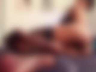 Live cam show with Lauren Saenz - Flashing on Dolls Live