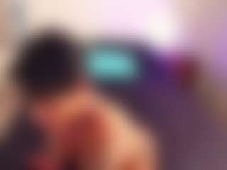 Lauren Saenz's Live Sex Cam Show
