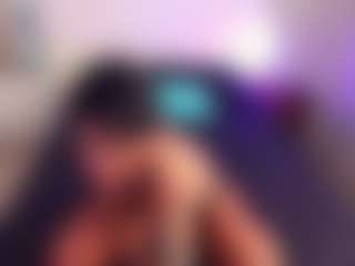 Lauren Saenz's Live Sex Cam Show