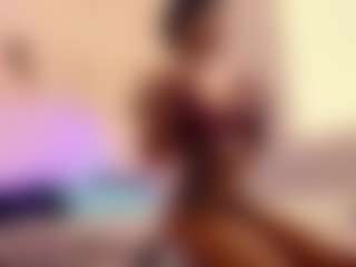 Lauren Saenz's Live Sex Cam Show