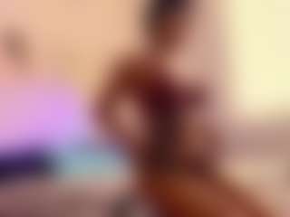 Lauren Saenz's Live Sex Cam Show