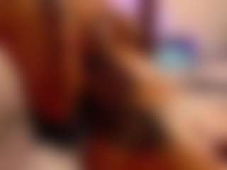 Lauren Saenz's Live Sex Cam Show