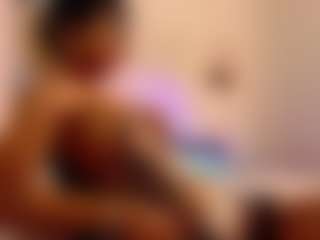 Lauren Saenz's Live Sex Cam Show