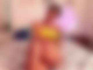 Live cam show with Lauren Saenz - Lovense on Fling VIP Chat