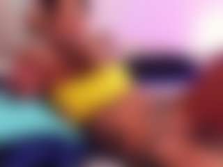 Lauren Saenz's Live Sex Cam Show