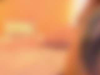 Live cam show with Lauren Saenz - Ebony Squirt on Camsoda