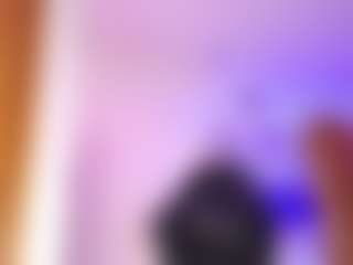 Lauren Saenz's Live Sex Cam Show