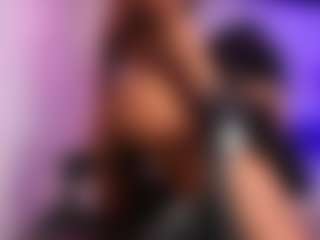 Lauren Saenz's Live Sex Cam Show