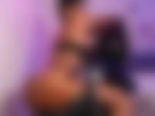 Live cam show with Lauren Saenz - Ebony Big Tits on Dare Cams