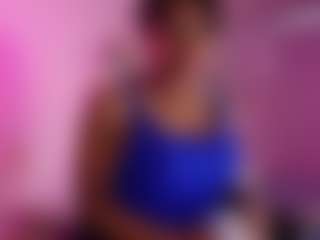 Lauren Saenz's Live Sex Cam Show
