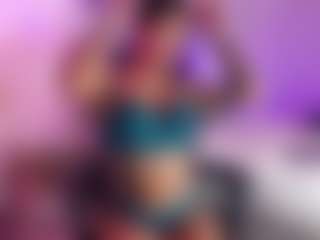 Lauren Saenz's Live Sex Cam Show