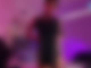 Lauren Saenz's Live Sex Cam Show