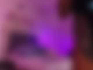 Lauren Saenz's Live Sex Cam Show