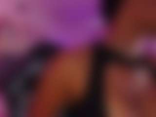 Lauren Saenz's Live Sex Cam Show
