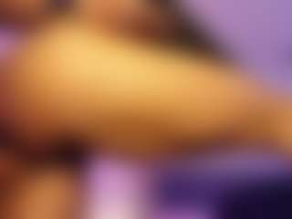 Lauren Saenz's Live Sex Cam Show