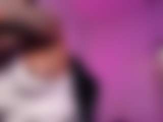 Live cam show with Lauren Saenz - Big Tits on livesuperchat.net