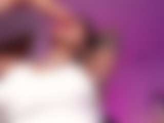 Lauren Saenz's Live Sex Cam Show