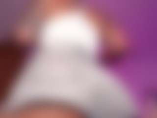 Lauren Saenz's Live Sex Cam Show
