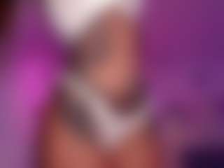 Lauren Saenz's Live Sex Cam Show