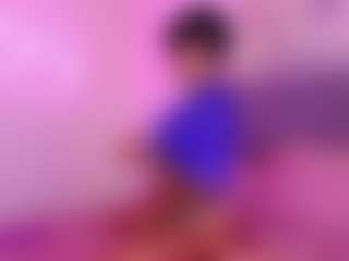 Lauren Saenz's Live Sex Cam Show