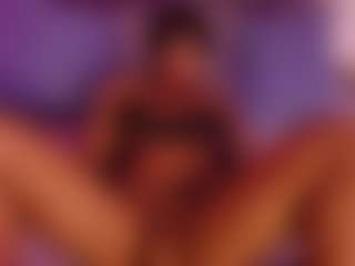 Lauren Saenz's Live Sex Cam Show