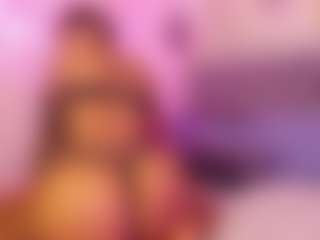 Live cam show with Lauren Saenz - Tease Black on Dare Cams
