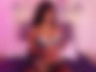 Live cam show with Lauren Saenz - Dirty on liverealitysex.com