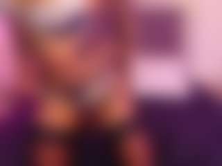 Lauren Saenz's Live Sex Cam Show