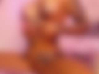 Live cam show with Lauren Saenz - Body Massage on CamwithHer