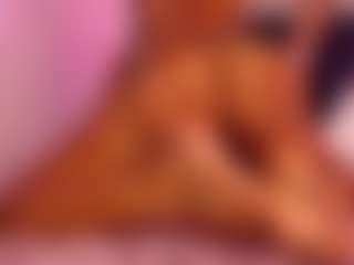 Live cam show with Lauren Saenz - Big Ass MILF on Hubzter Live