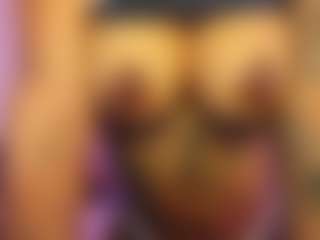 Live cam show with Lauren Saenz - Ebony Fetish on sexylive.show