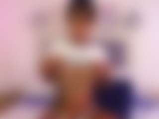 Lauren Saenz's Live Sex Cam Show