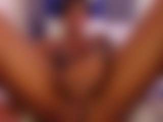 Live cam show with Lauren Saenz - Shaved on Camsoda Late Night