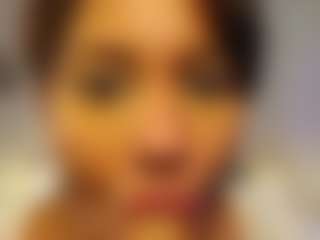 Lauren Saenz's Live Sex Cam Show