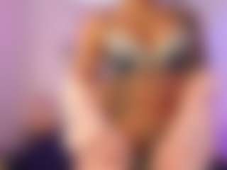 Live cam show with Lauren Saenz - Foot Fetish Athletic on AdultVida.com