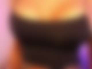 Lauren Saenz's Live Sex Cam Show