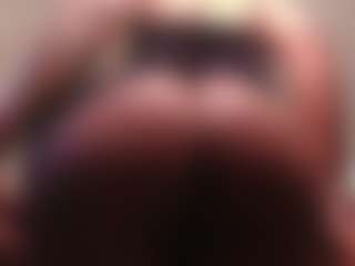 Lauren Saenz's Live Sex Cam Show